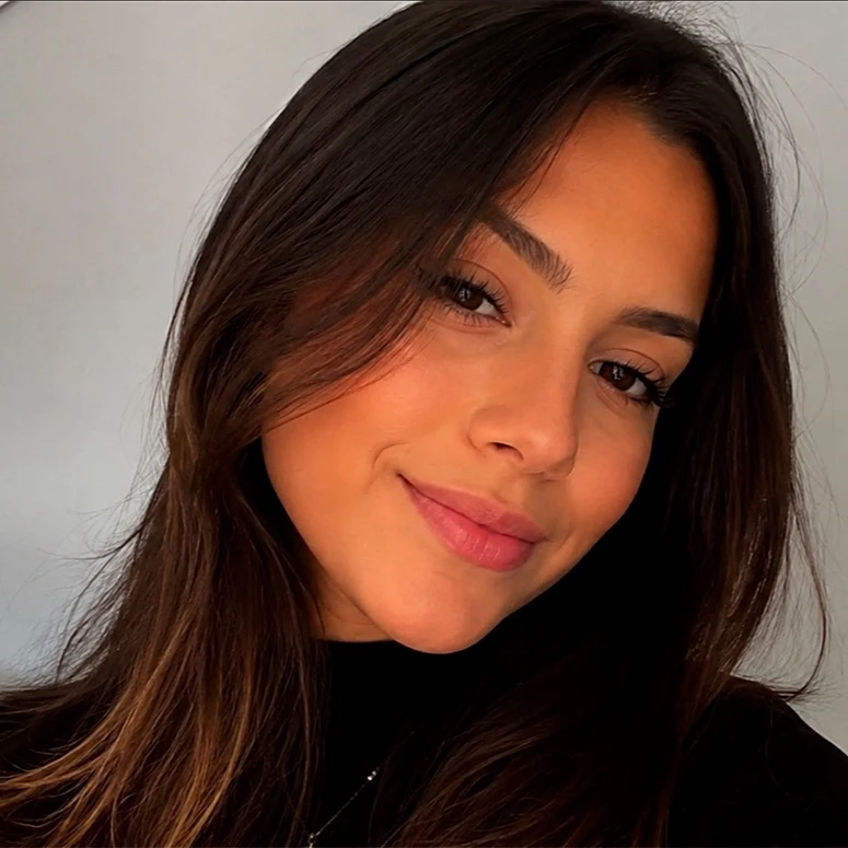 Vitoria Pereira
