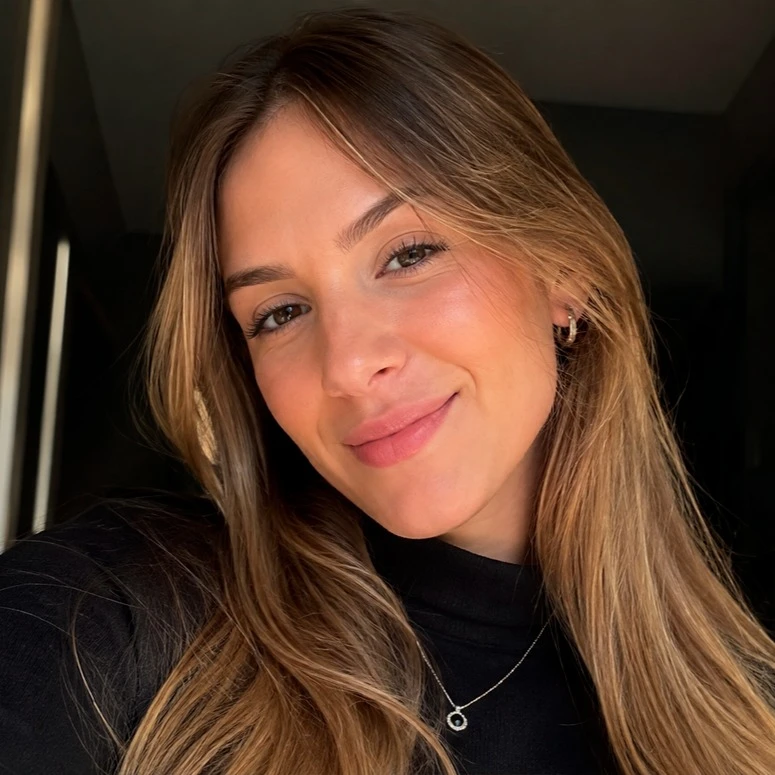 La&iacute;s Zanella